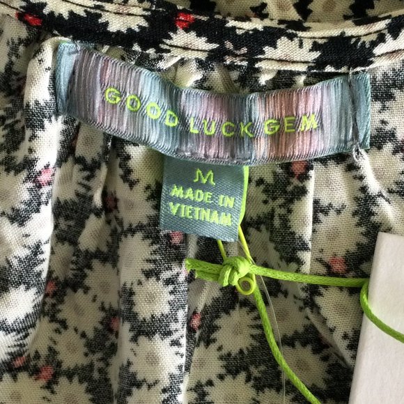 Nordstrom's Good Luck Gem Floral Ruffled Top, Med - Picture 10 of 12